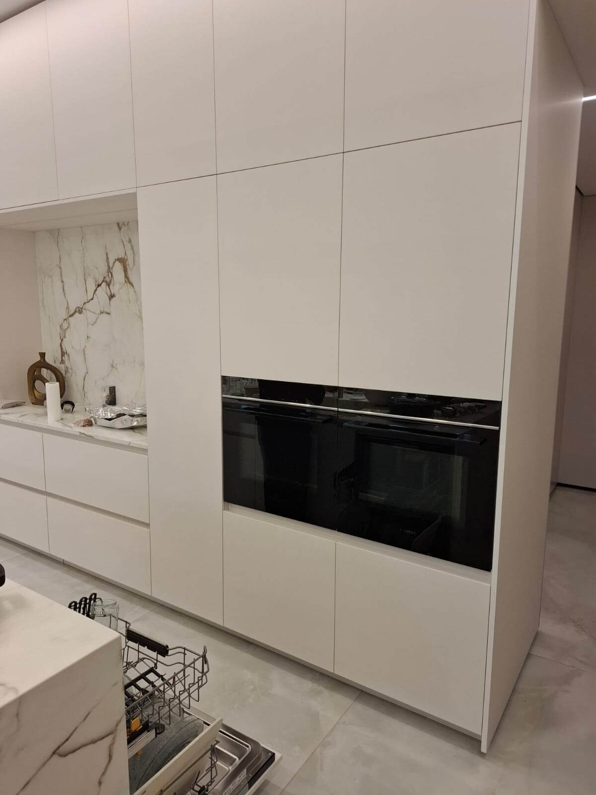 מטבח בצבע לבן